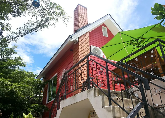 Stamp Hills สวนผึ้ง