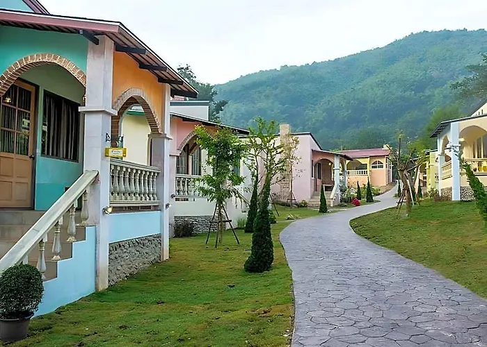 Stamp Hills รีสอร์ท สวนผึ้ง