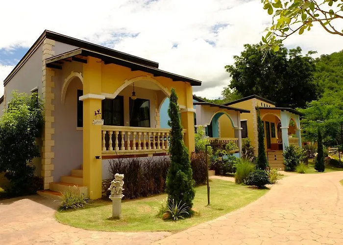 Stamp Hills รีสอร์ท สวนผึ้ง